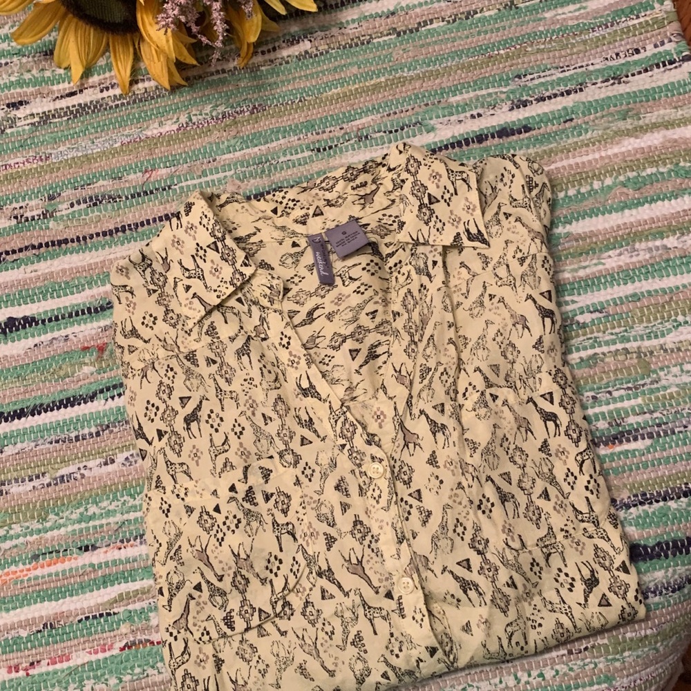 Yellow Giraffe Print Button-Down Blouse Size S